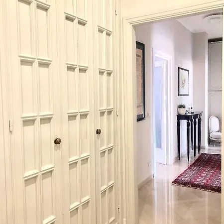 Apartment Petruzzelli's Bari